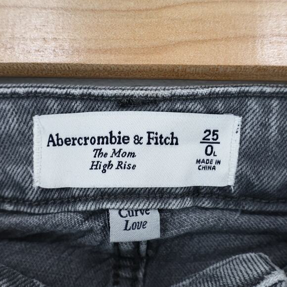 Abercrombie & Fitch Curve Love High Rise Mom Jean Grey Size 25 Long NWT - Picture 5 of 9
